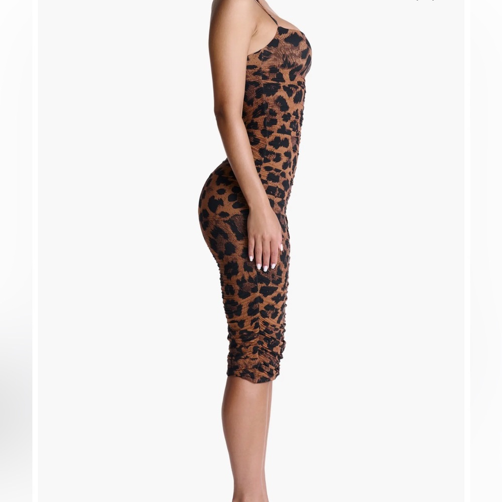 naked wardrobe Leopard Print Midi Dress sz medium